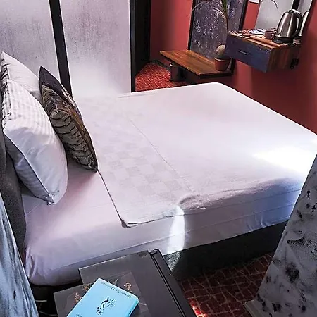 Galata Pearl